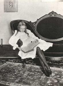 摆放死人生活照,那些逝去生命的故事与回忆